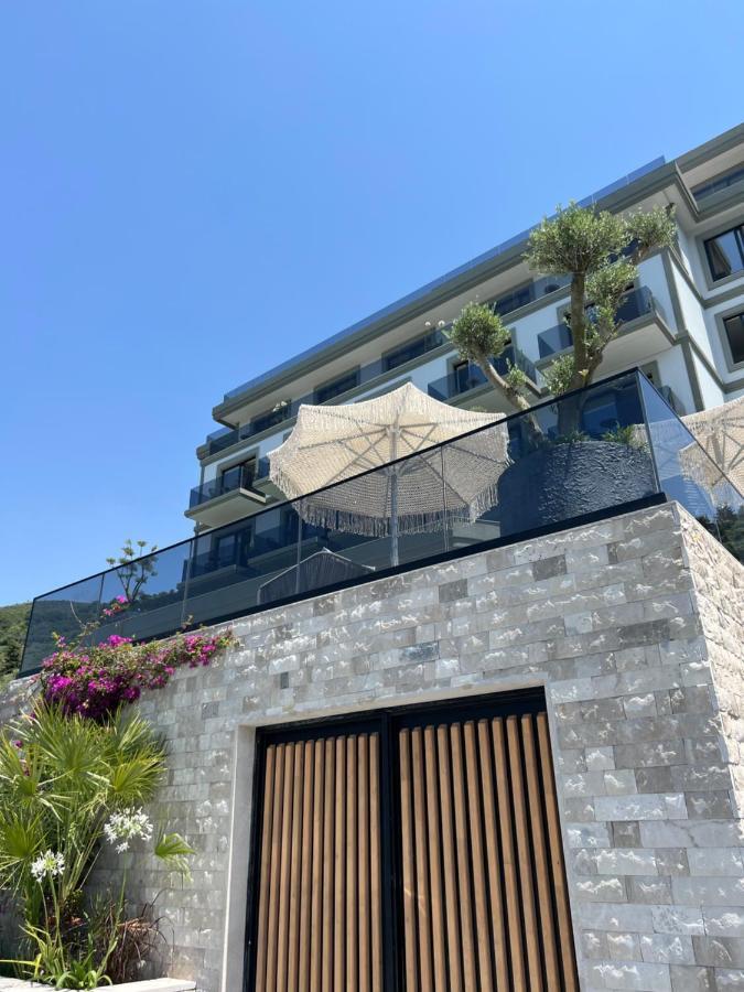 Mazarine Hotel, Vlore, Albania Radhime Ngoại thất bức ảnh