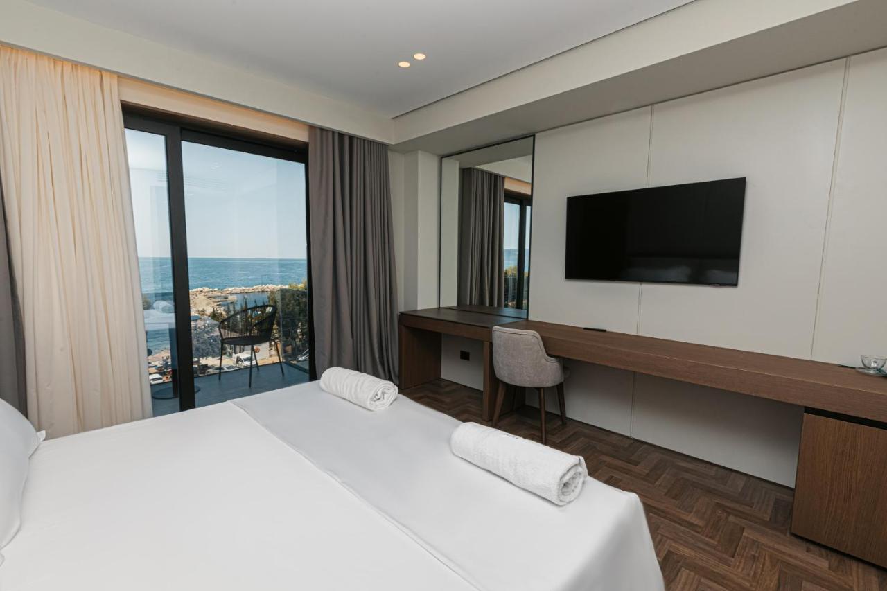 Mazarine Hotel, Vlore, Albania Radhime Ngoại thất bức ảnh