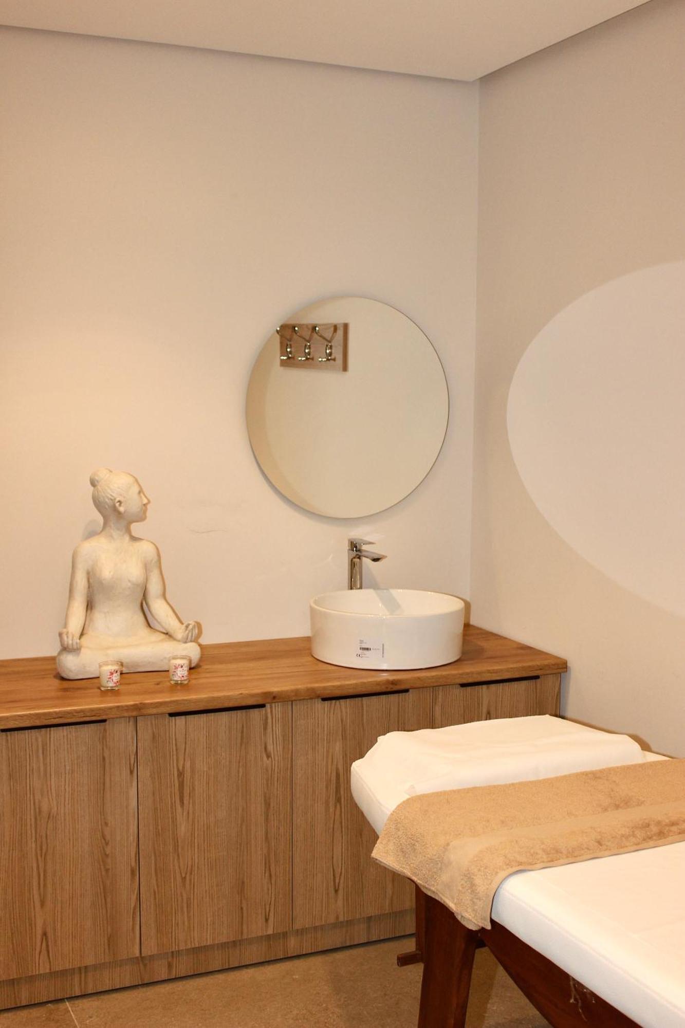 Mazarine Hotel, Vlore, Albania Radhime Ngoại thất bức ảnh